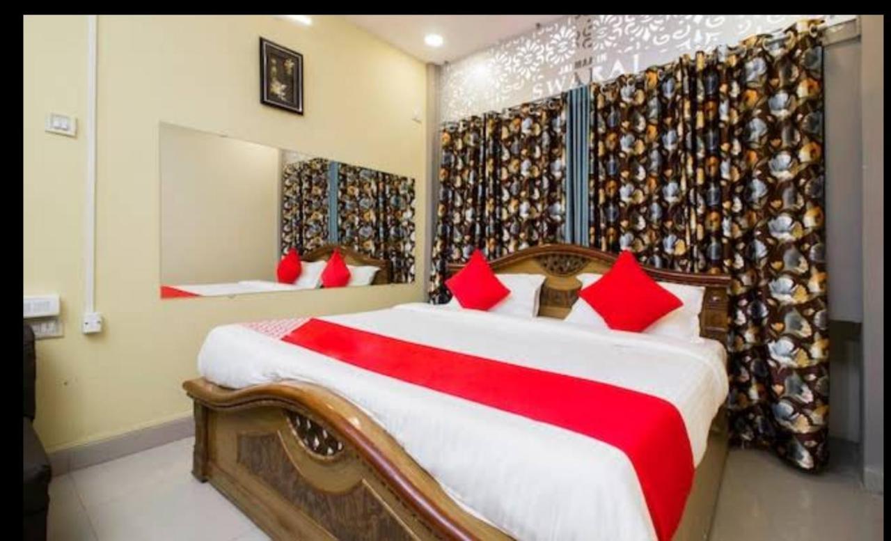 Hotel Swaraj Logde Panvel Exterior photo