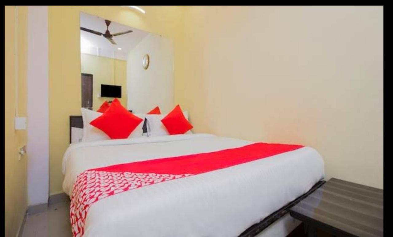 Hotel Swaraj Logde Panvel Exterior photo