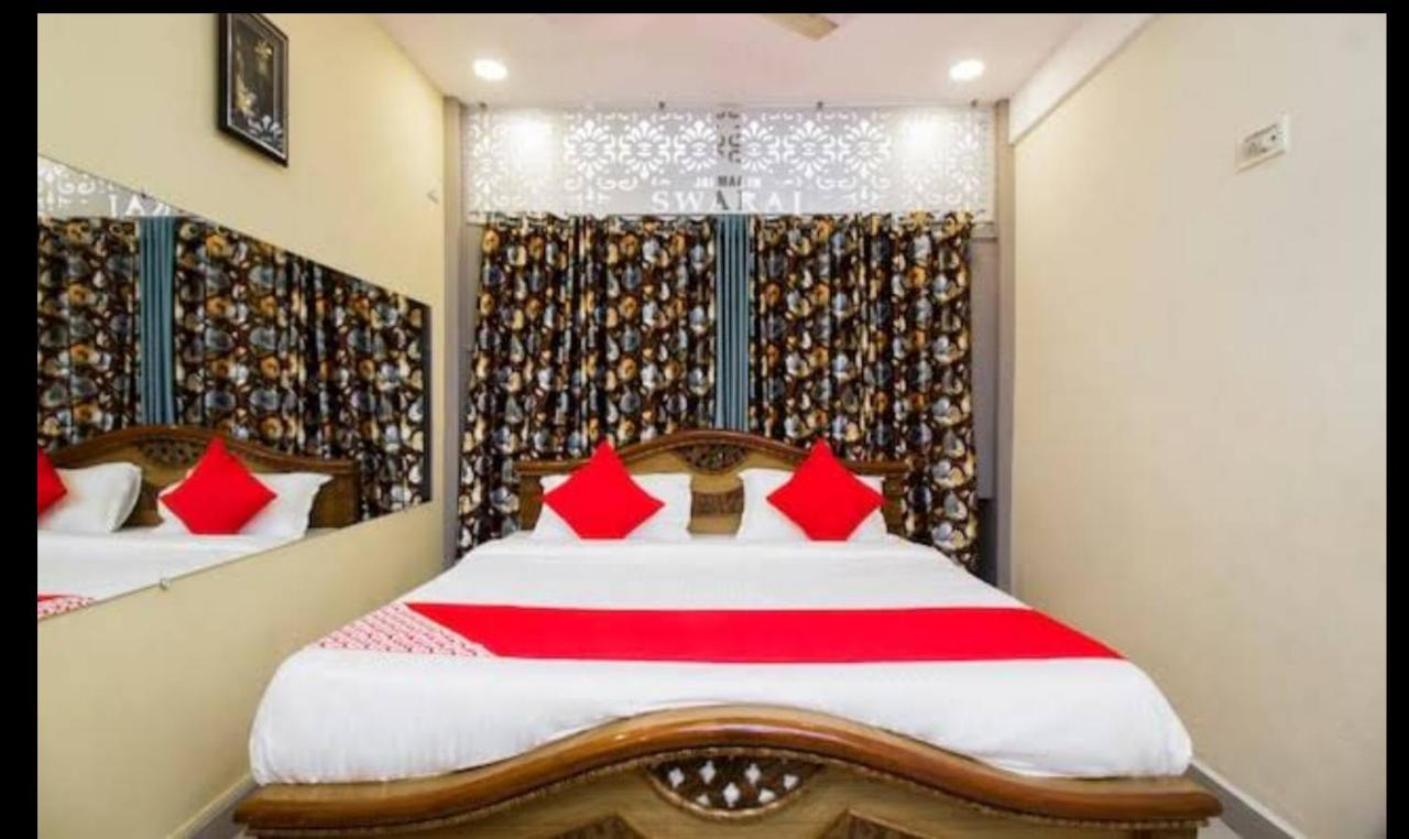 Hotel Swaraj Logde Panvel Exterior photo